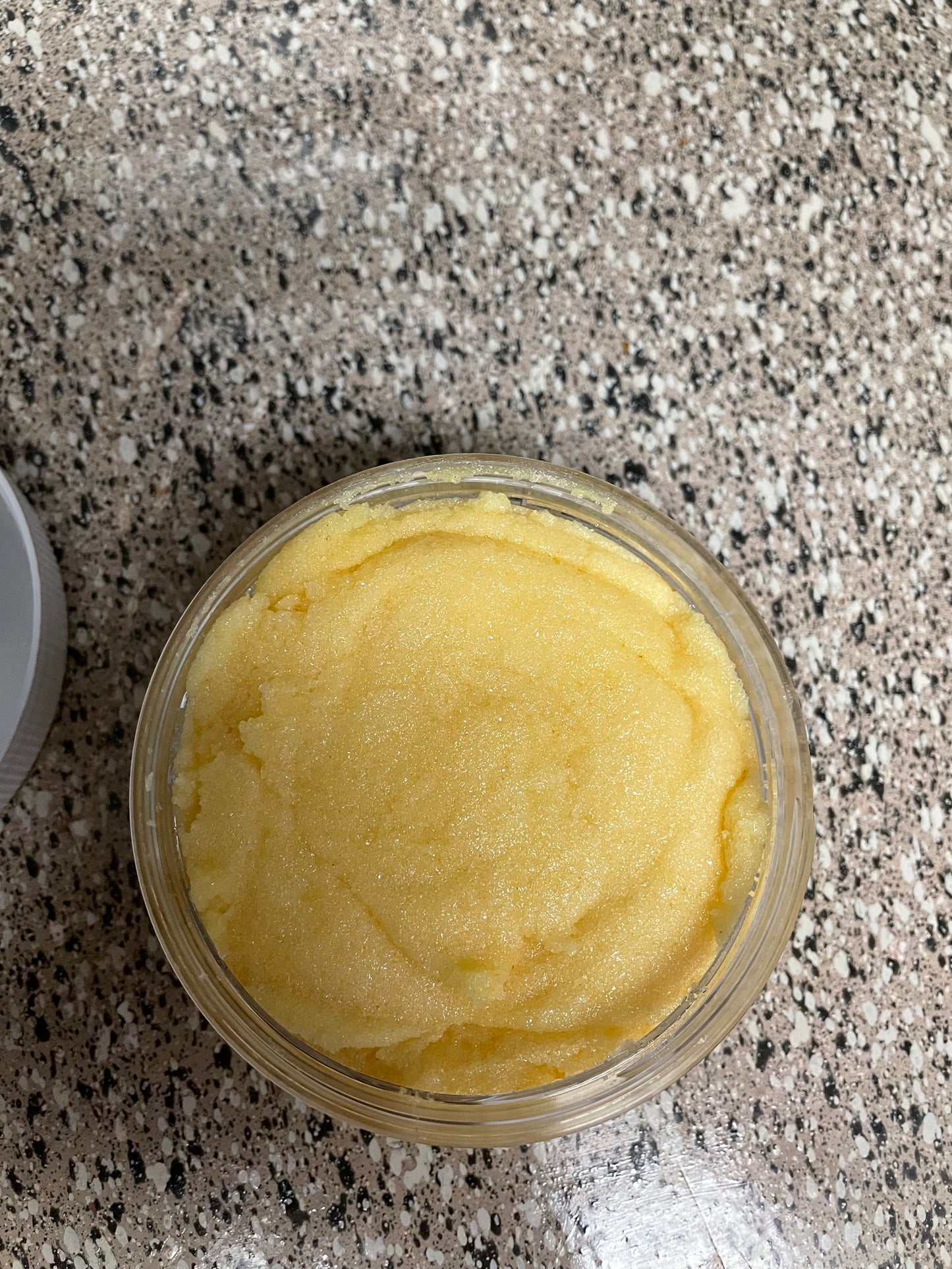 Turmeric Body Scurb 8oz